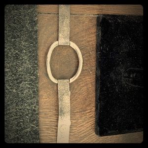 Leather silver snap on bracelet